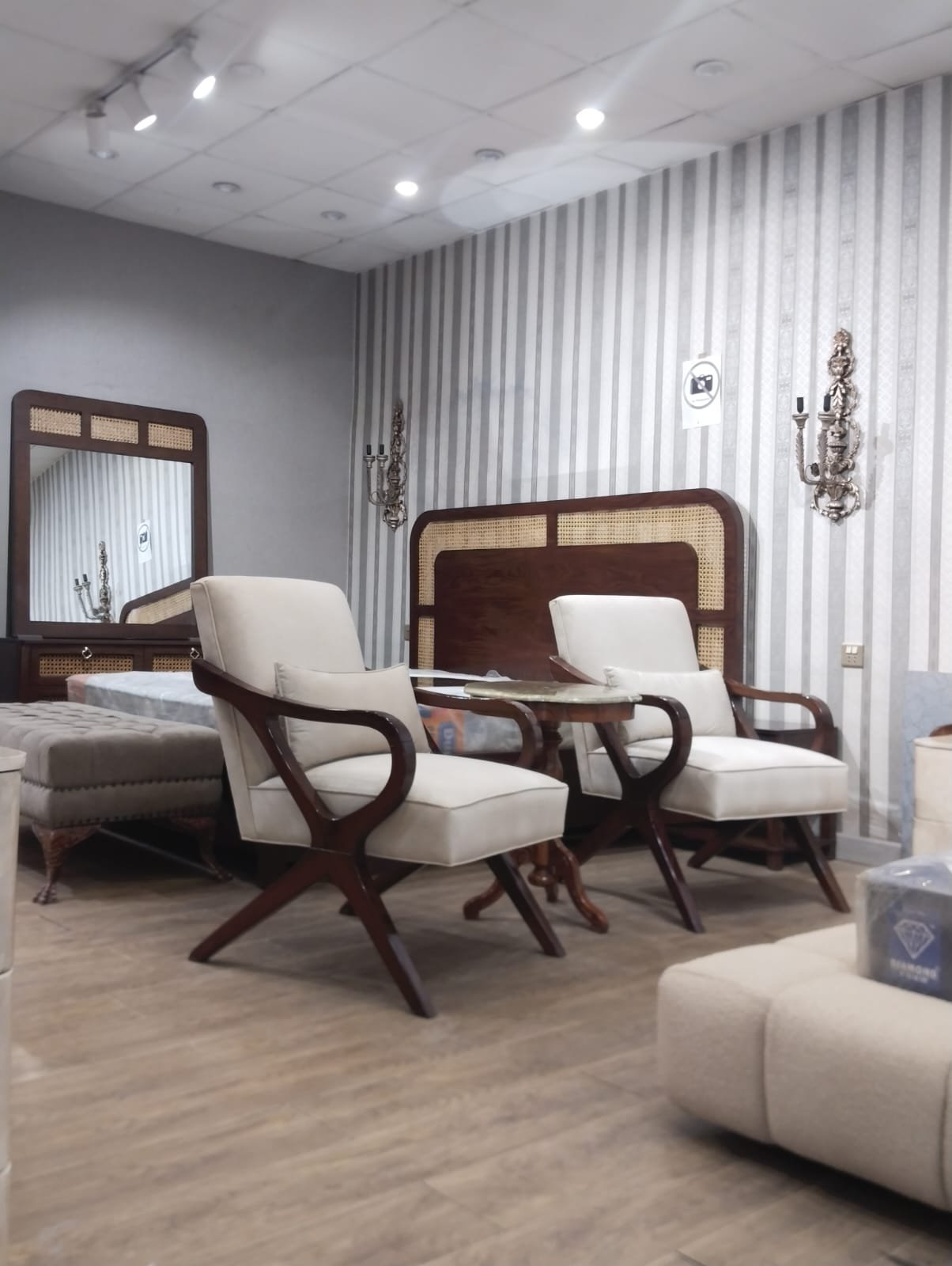 Solid Sheesham Wood Lounge Chair Set – with Coffee Table | Handcrafted | RRF